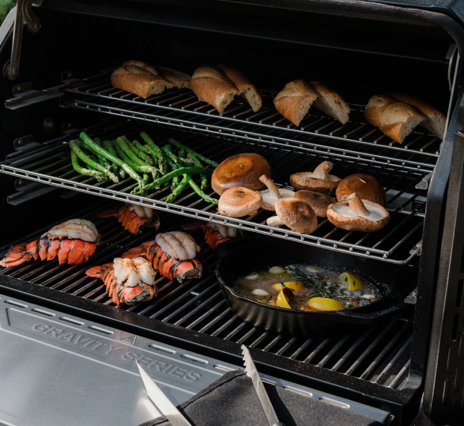 Masterbuilt Gravity Series XT Digital Charcoal Grill